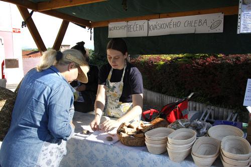 K ukázce výroby kváskového chleba patřila i ochutnávka a recept.
